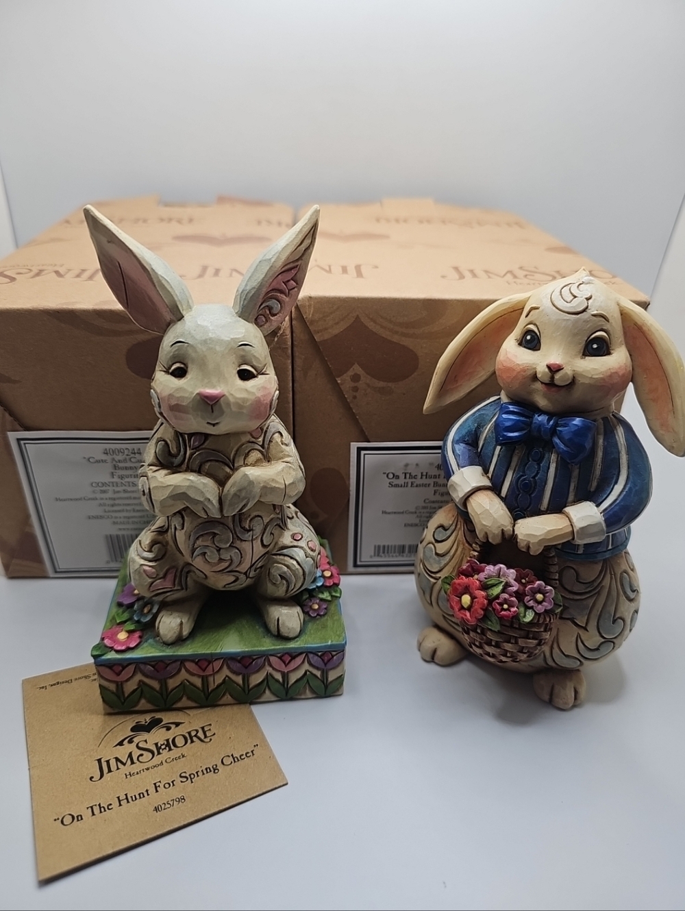 2 Jim Shore Heartwood Creek Folk Art Bunny Figurines With Box